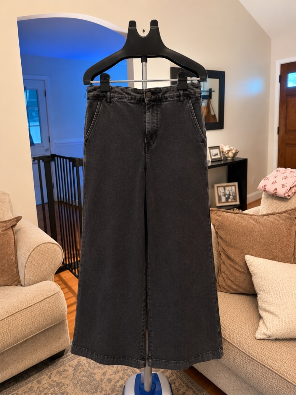 Ann Taylor Black Wide Leg Jeans | Size 8 Petite